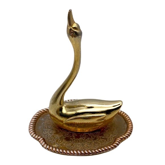 Vintage gold tone swan ring holder jewelry trinket dish